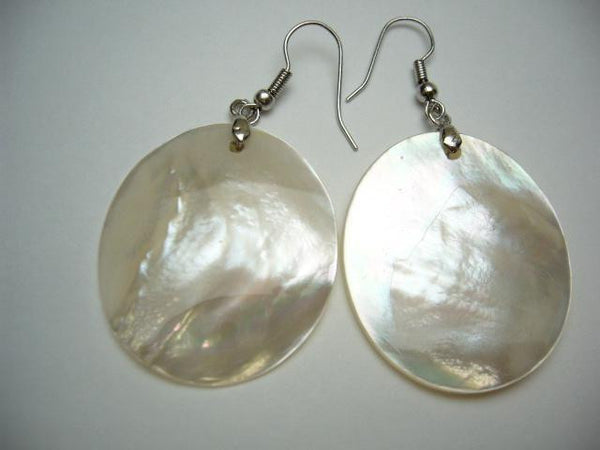 Mother of Pearl Oval Earring  3mm